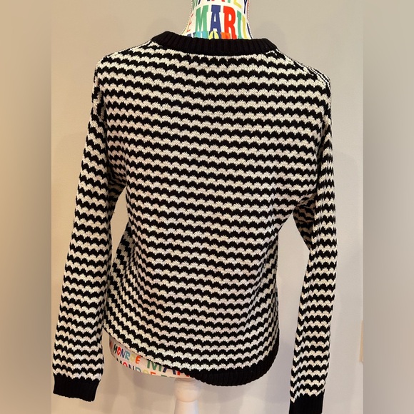 💥SALE💥Suzy Sheir black and white sweater in excellent condition. Size small. - Picture 2 of 4